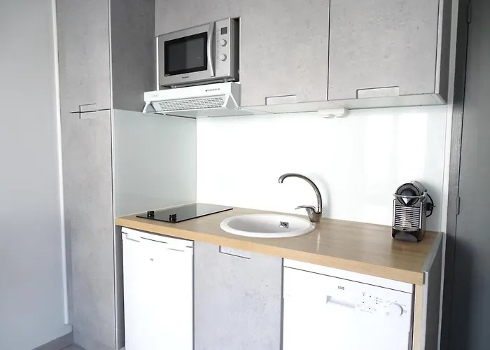 Carline Апартаменты Ла-Флот